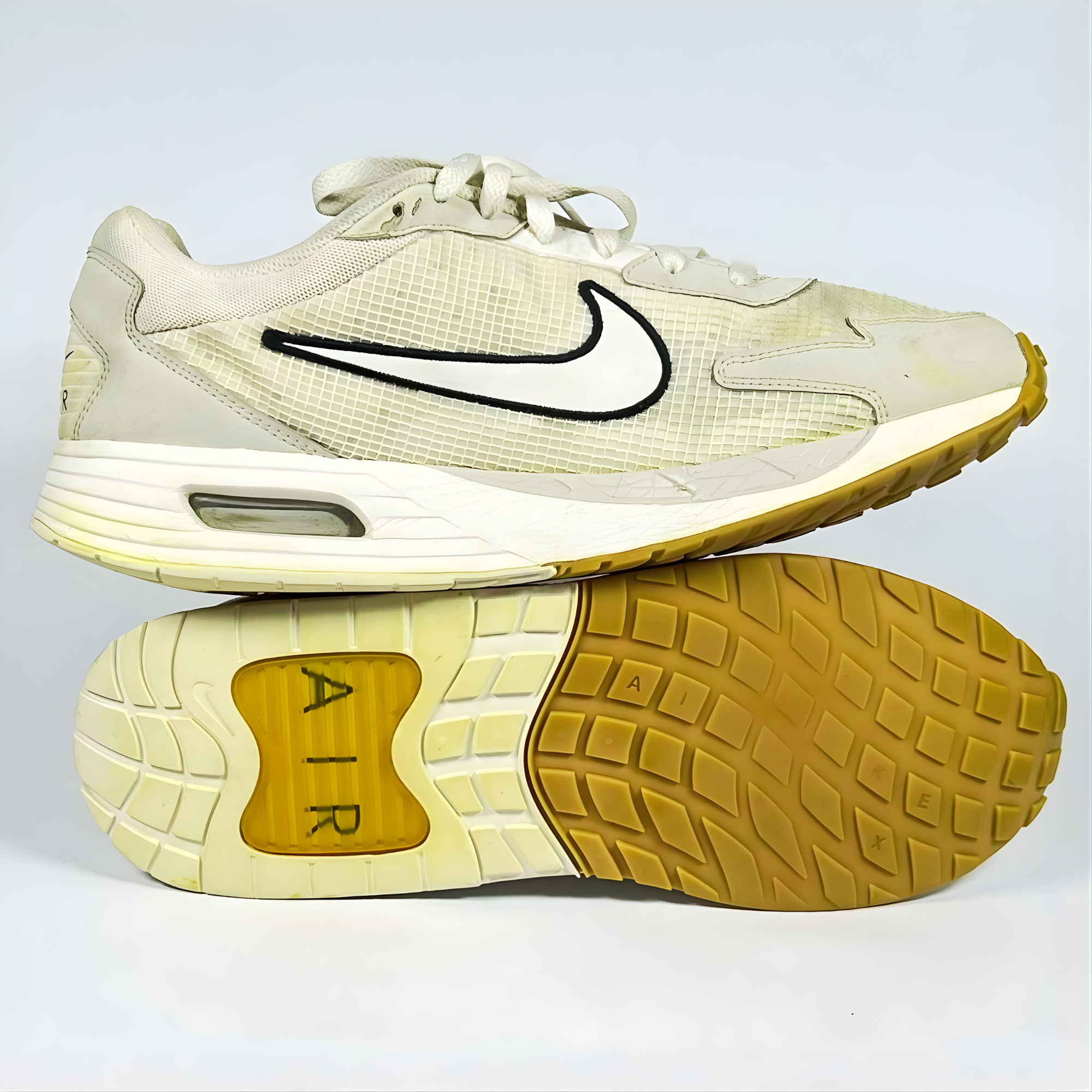 Nike Air Max Solo Sneaker