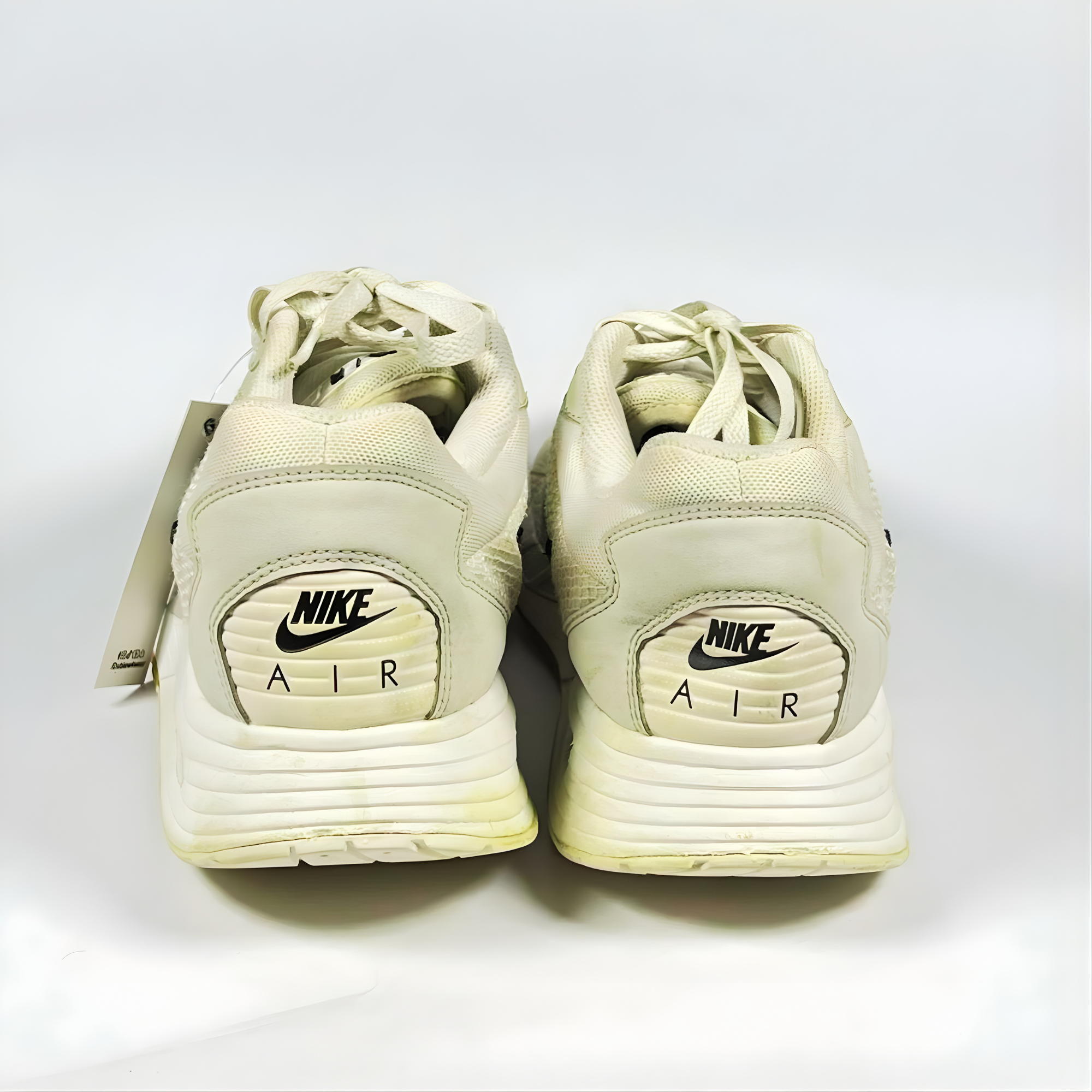 Nike Air Max Solo Sneaker