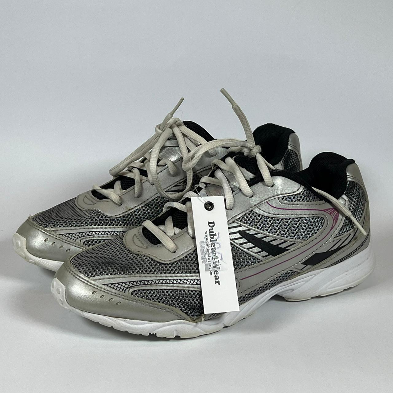 Trekkers Women’s Sneakers