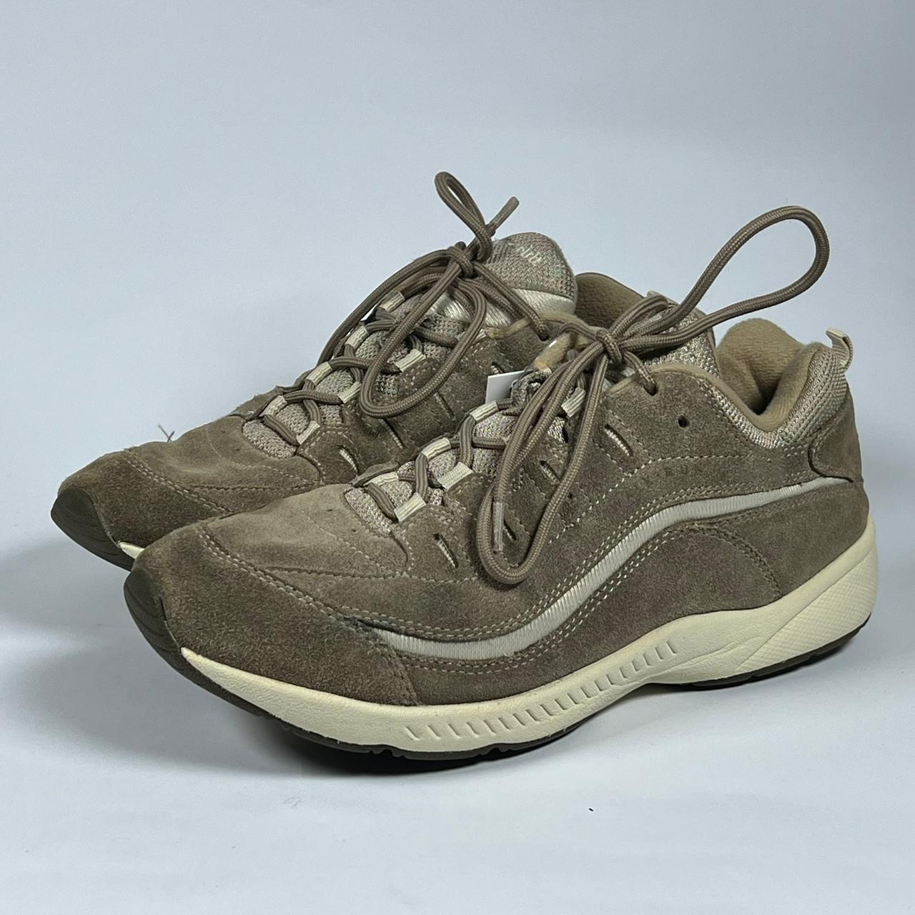 Easy Spirit Women’s Casual Shoes