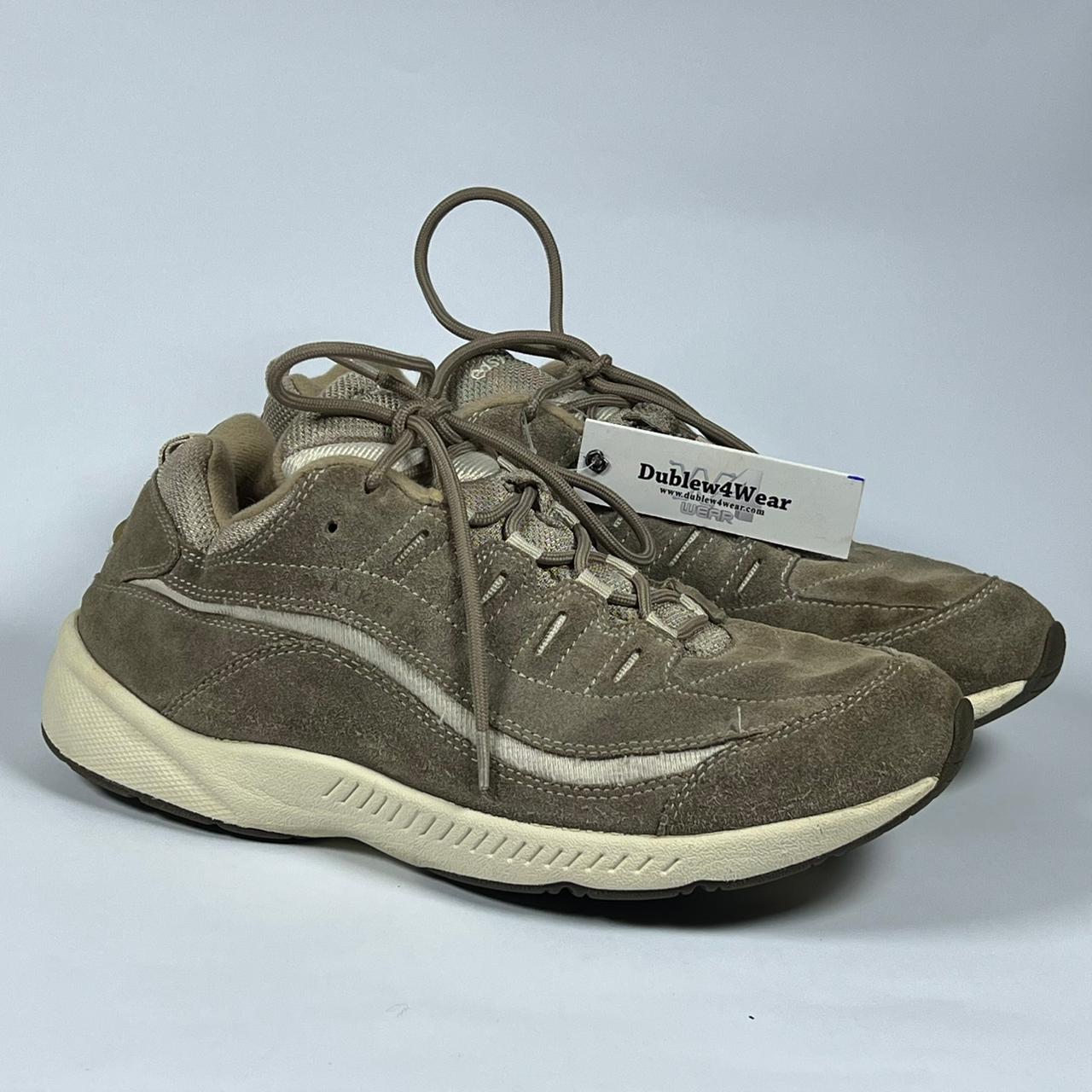 Easy Spirit Women’s Casual Shoes