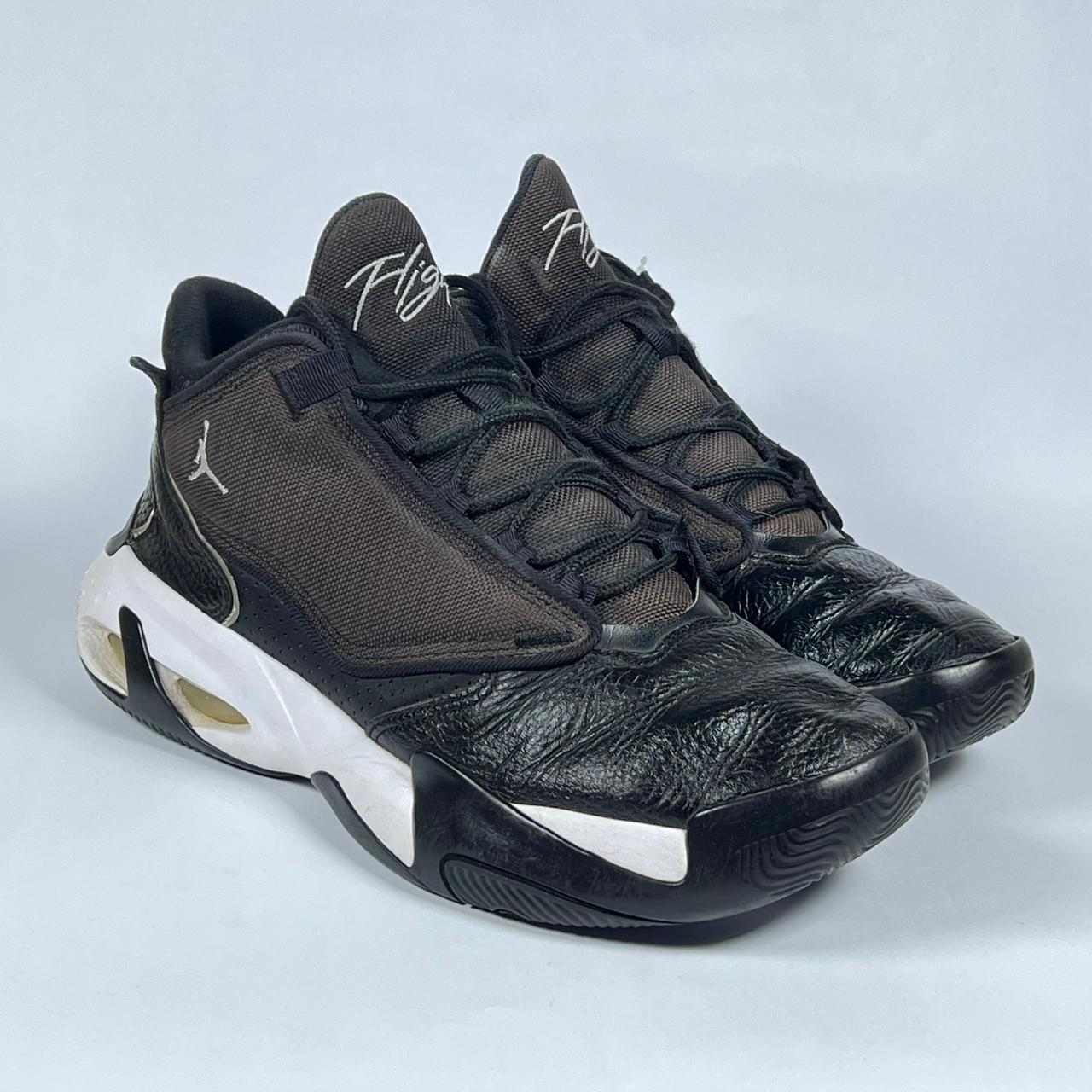 Nike Air Jordan Max Aura 4