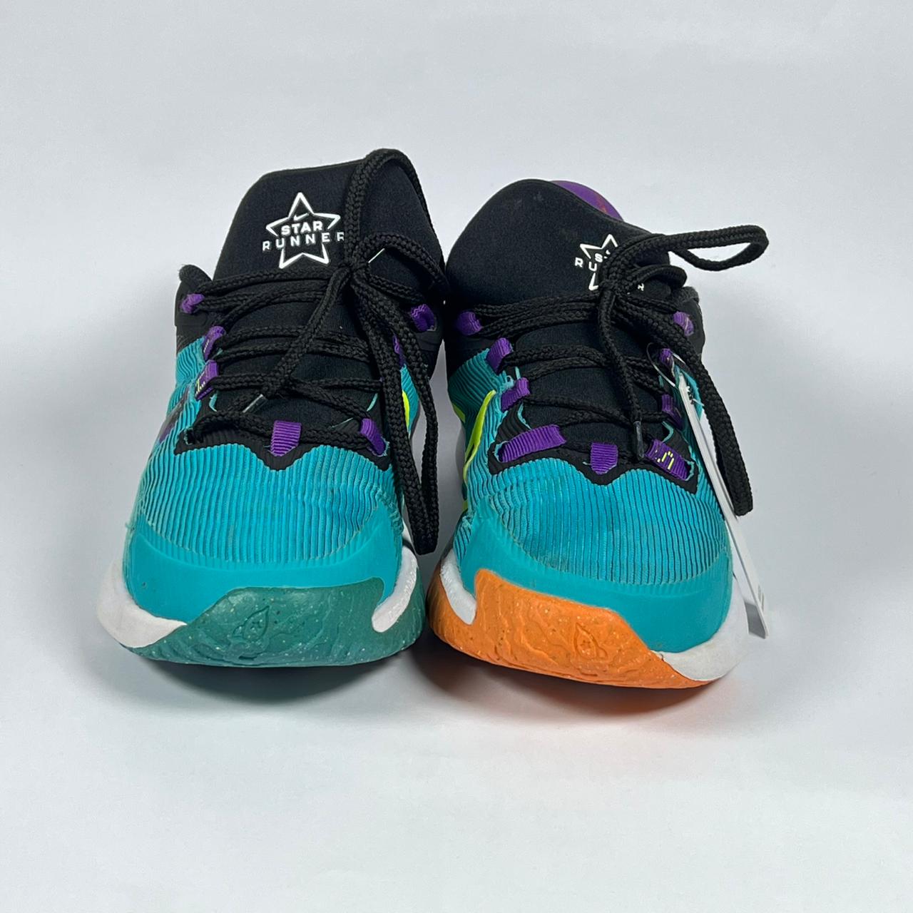 Nike Star Runner 4 SE Sneakers