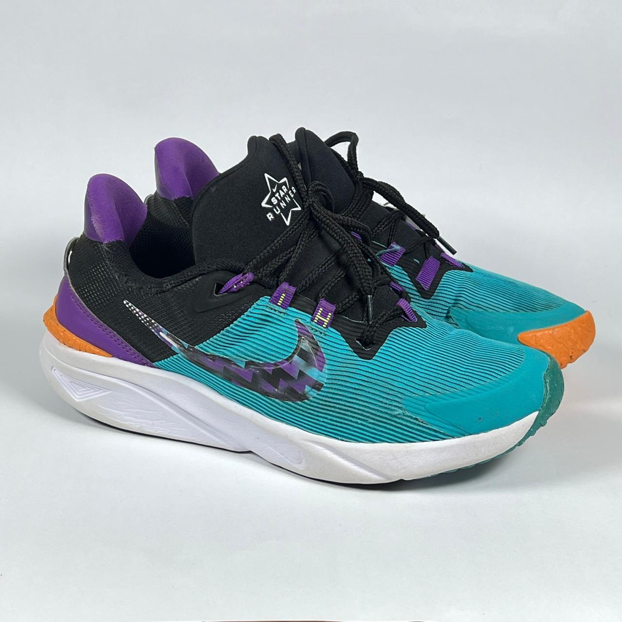 Nike Star Runner 4 SE Sneakers