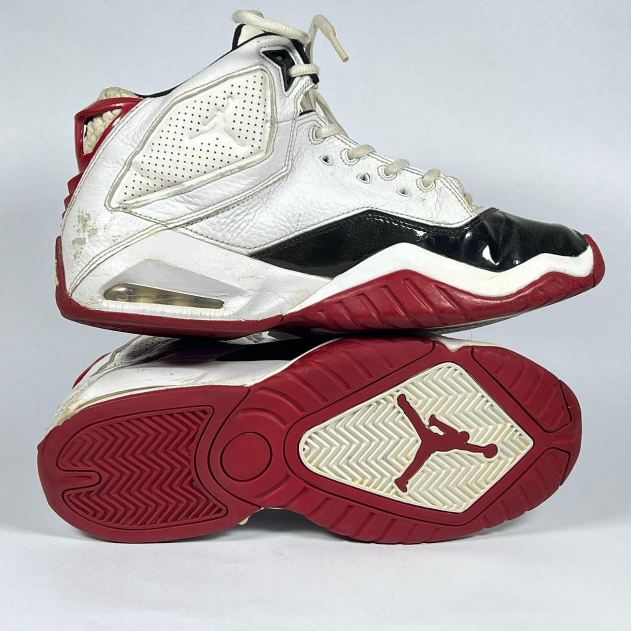 Nike Air Jordan B-Loyal