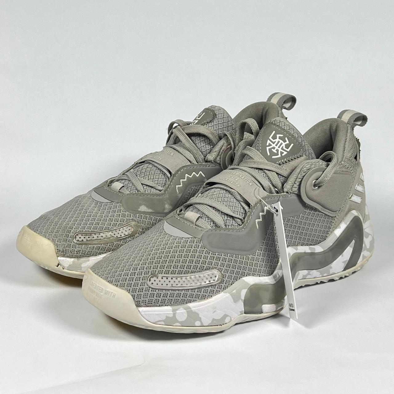 Adidas D.O.N Issue 3 basketball shoes