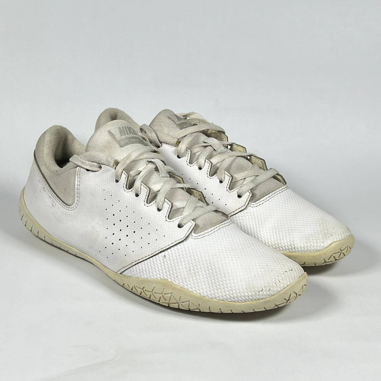 Nike Cheer Sideline 4 Sneakers