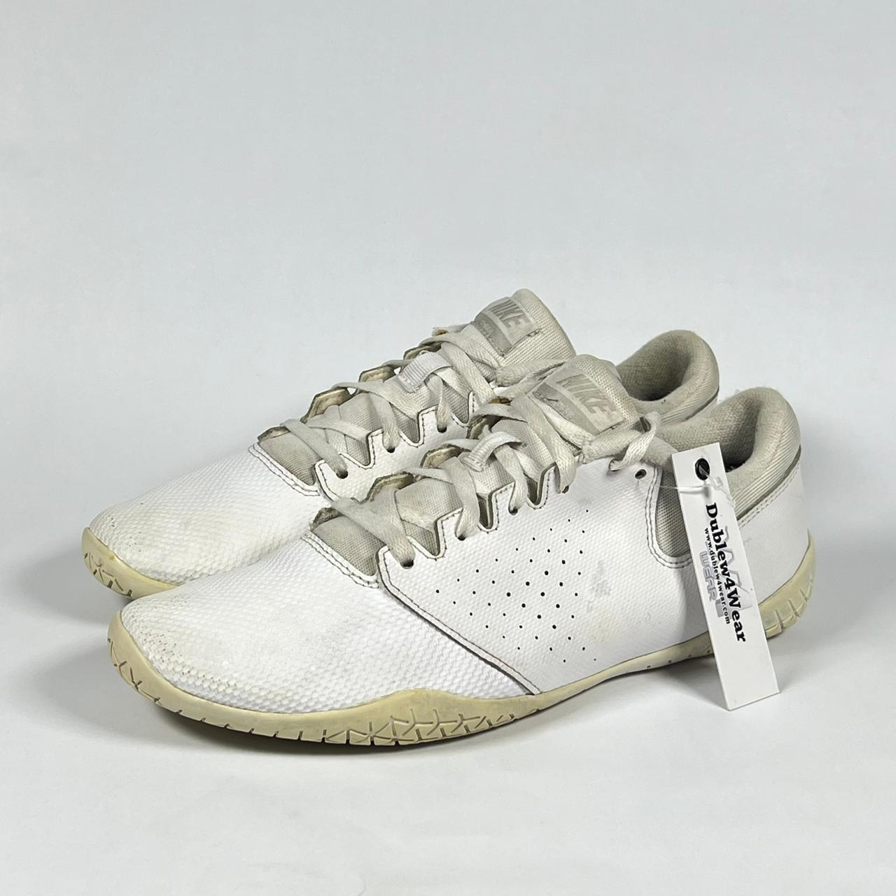 Nike Cheer Sideline 4 Sneakers