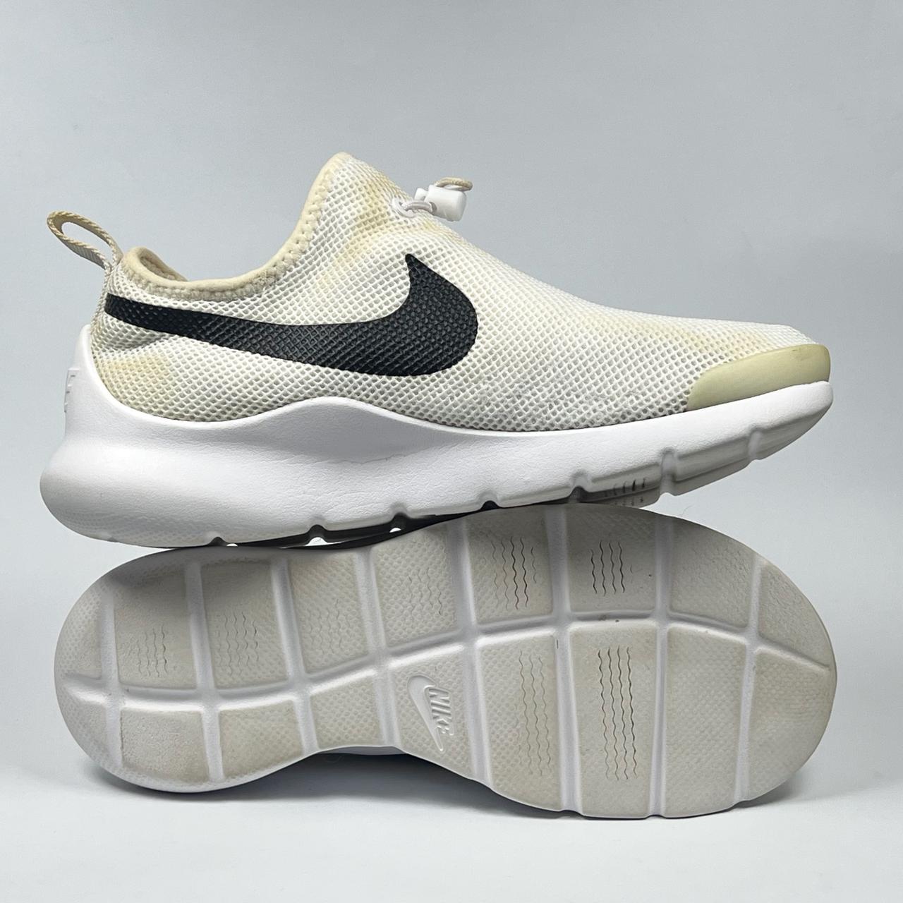 Nike Aptare Essential Sneaker