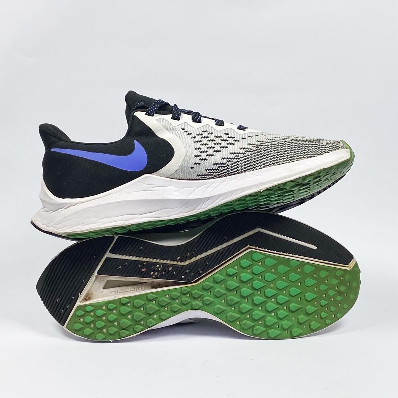 Nike Zoom Winflo 6 Running Sneaker