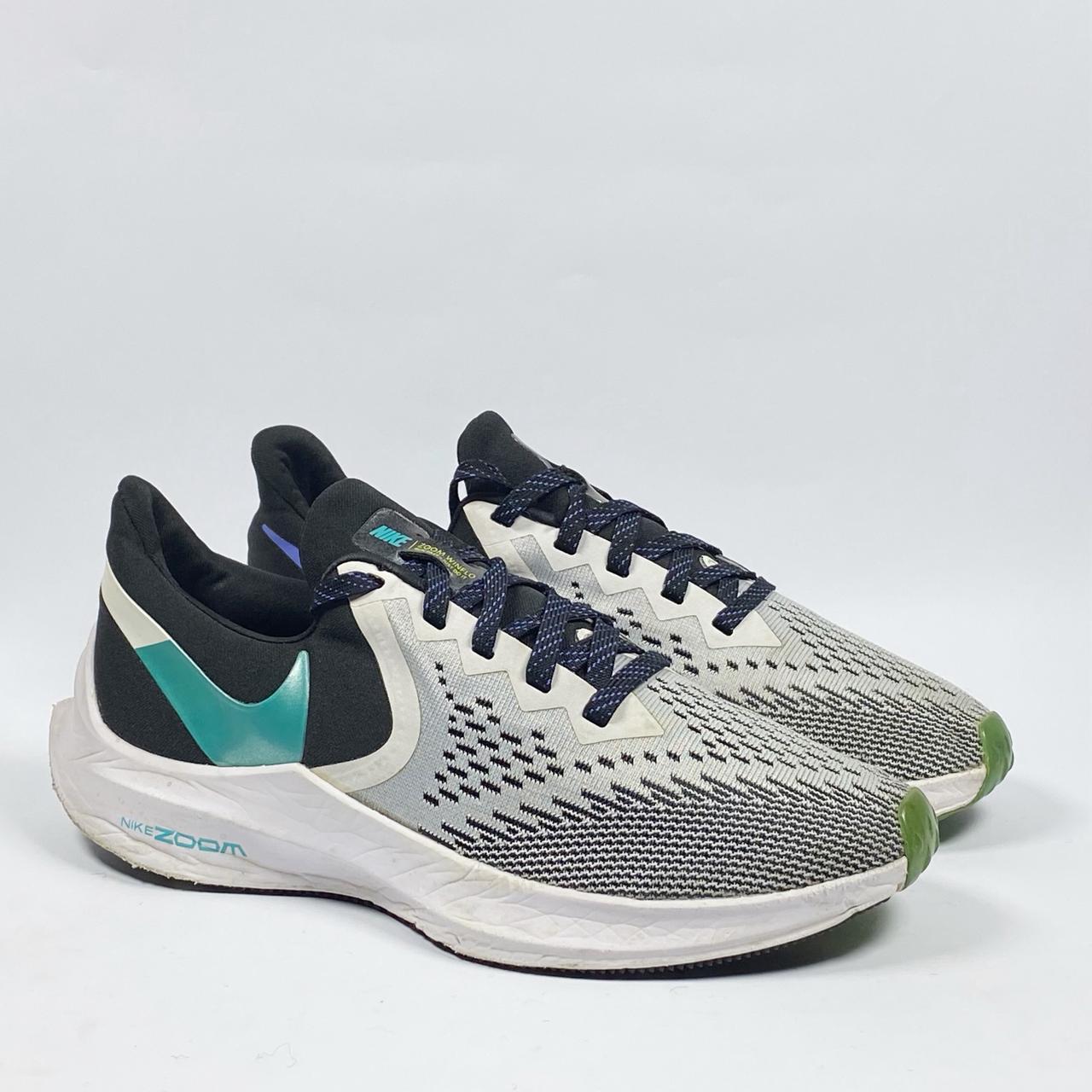 Nike Zoom Winflo 6 Running Sneaker